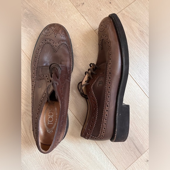 Tod’s leather wing tip derby shoes brown rubber sole - Picture 13 of 16